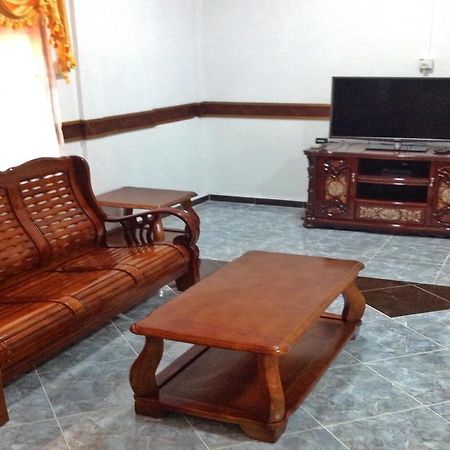 Nur Muslim Homestay At קוטה בארו מראה חיצוני תמונה