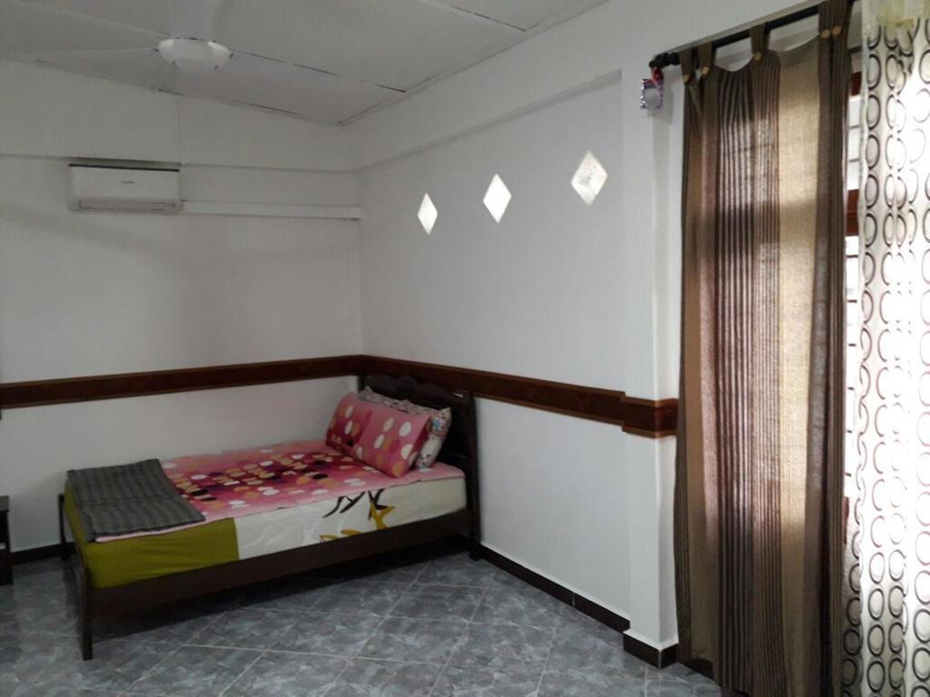 Nur Muslim Homestay At קוטה בארו מראה חיצוני תמונה