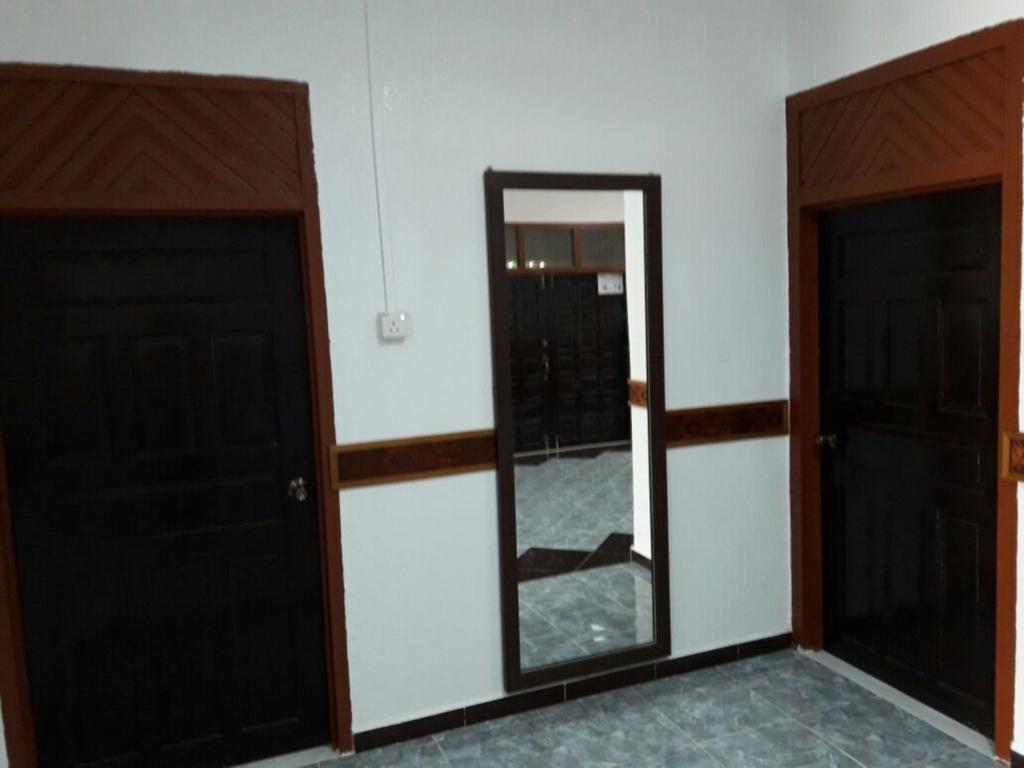 Nur Muslim Homestay At קוטה בארו מראה חיצוני תמונה